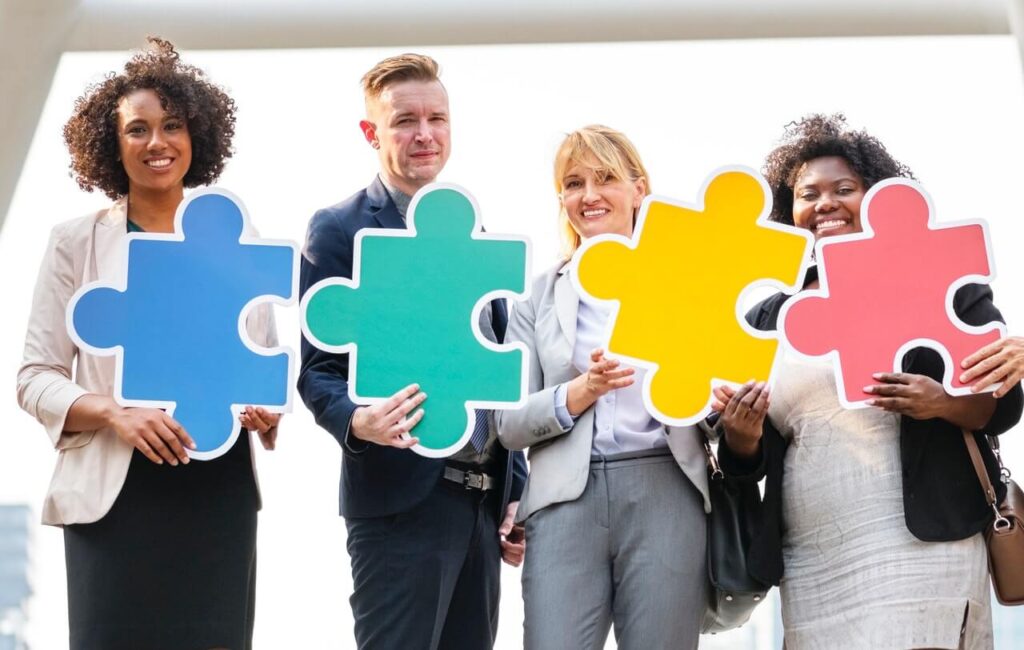 We are a School of English, work remotely and design teaching materials for us! 5